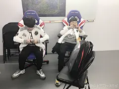 #LPL##2018LPL# 采访的时候，JKL说我也不知道塔为什么老打我，今天运气好好像没打死十三连胜啦！戒骄戒躁，稳住心态，下一场加油！ ​​​​
