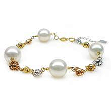 一骑独追风采集到Pearl Bracelet