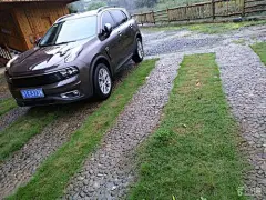 生态停车场_百度图片搜索