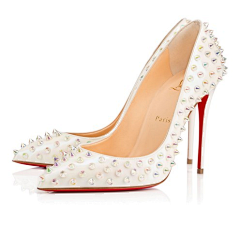 高用玲采集到Christian Louboutin（克里斯提·鲁布托）