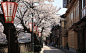 这些日本人都会很想去的日本老街，怀旧又温情，安静又传统，戳右链接跟随镜头一起寻访12条日本传统老街→O网页链接 ​​​​