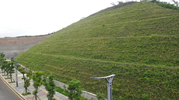 植生袋护坡：绿化效果好 环保 安全_生态 : 在贵州，修建公路很多边坡为石质边坡，且部分 …