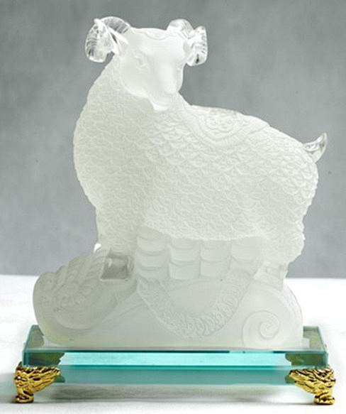 磨砂琉璃招财羊摆件家居饰品树脂工艺品办公...