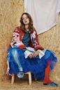 Eline - Œ Magazine : Like Emmylou she’s country but not submissive, leaning against the almost barnyard backdrop… This week’s editorial by Will Aldersley and Rose Wooderson counts layered skirts and coats, baby doll tops, splashy wraps galore and loud 80s