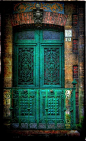 Turquiose Door: 