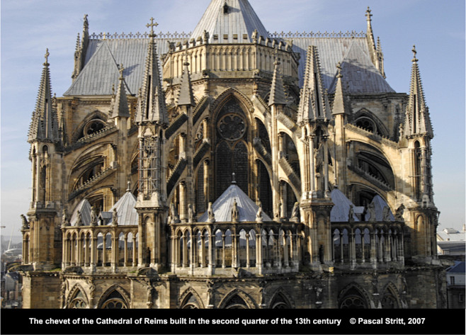 grand_chevet.jpg (82...
