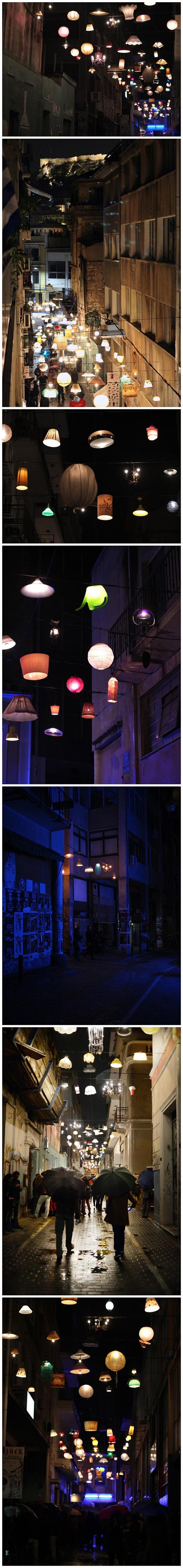 希腊城市街道的灯光艺术展