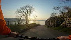 POV骑自行车 卑尔根的公路赛车