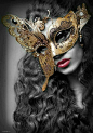 Masquerade mask