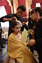 中国第一个站上巴黎高级定制时装周T台的女孩，年仅9岁，而且是第一个出场的嘉宾，一走还是两届！而且她走的秀是劳伦斯许的秀，也就是范冰冰当年龙袍的设计师的秀！#中国女孩绽放巴黎时装周#
