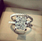 I adore the shape of this ring! and the bands are beautiful! #婚戒# #饰品# #钻戒#
