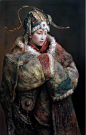 画家唐伟民油画作品，他的画多数以藏族女性为主，画中的女性给人一种遗世独立的感觉，眼神中有说不出的坚毅