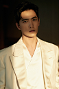 #杨洋精修图是不是有点浪费帅哥# 不好意思摄影师献丑了，帅哥还是大帅哥，杨洋和登宝绝配#星光大赏红毯# ​​​​