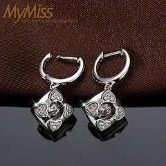 Mymiss克拉之光闪动耳环 心形的格调七夕礼物不过敏不红耳饰品@北坤人素材