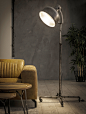 lampadaire-industriel-projecteur-roulettes-ralf-5fe234e614c9e.jpg (1453×1920)