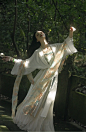 菜花菜花肥菜花   3/3
>>>
“神女”
----
#破碎感 #拍出氛围感 #国风大赏 #汉服 #南宁约拍
