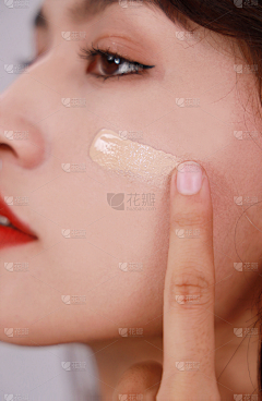 用户RkLECNjn采集到模特