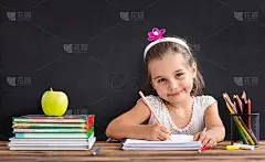回到学校理念，快乐微笑的孩子学习