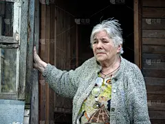 一位老年妇女的肖像