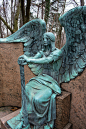 其中包括图片：The Haserot Angel In Cleveland Will Chill You To The Bone