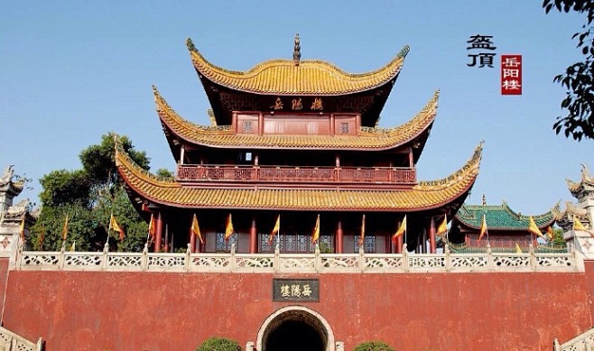中国传统园林造园四大要素：建筑，水，山石...