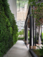 LocationCuscaden Road, SingaporeScope of WorkArchitecture, Landscape, Interior Design Management by ONG&ONGCompletionSep 2023ClientShun Tak Real Estate (Singapore) Pte LtdPhotographyFabian Ong