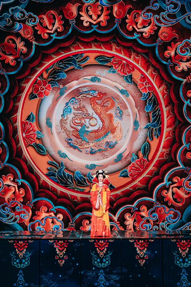 作为从业者，看到传统纹样入春晚，太激动了...