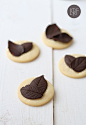 cookies with chocolate leaves #赏味期限#
