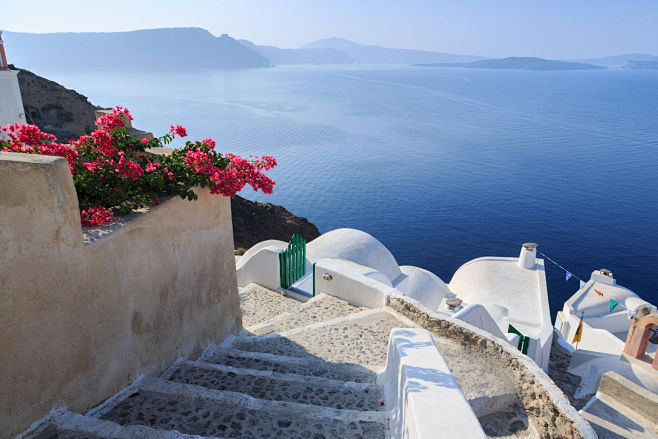 Oia by Bruce Aspley ...