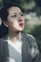 碧水青山终行遍，不及一缕相思缠。