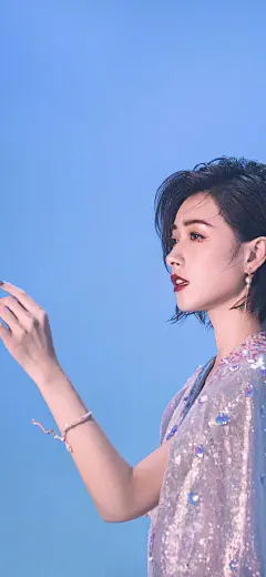 万茜海洋风造型高清手机壁纸