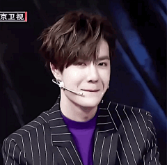 王1啵的表情包超话
转存 啵啵甜笑1.0 ​​​​