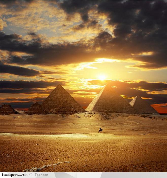 自然风光高清图片黄昏沙漠埃及金字塔摄影背...