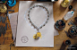 全新镶嵌设计的Tiffany Diamond“蒂芙尼传奇黄钻”项链及设计终稿。@北坤人素材