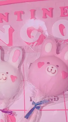 (勿改描述)@你看那是岸_朱夫人（由于壁纸有一部分自制，所以转壁纸请加关注注明出处，蟹蟹）平铺，可爱，女王范，黑色，黑白，白色，锁屏，ins风，潮，御姐，动漫，卡通，风景，古风，流行，欧美，情侣壁纸