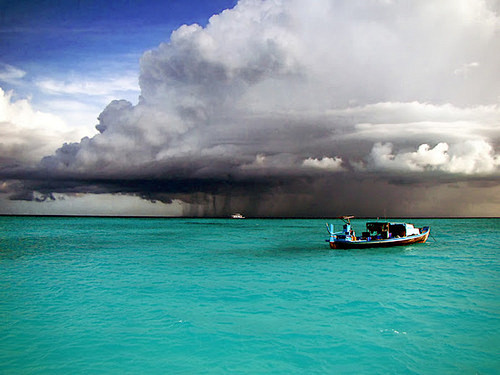 海上风暴，马尔代夫