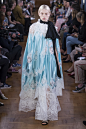 Erdem Spring 2019 Ready-to-Wear Fashion Show : The complete Erdem Spring 2019 Ready-to-Wear fashion show now on Vogue Runway.