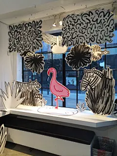 创意服装店铺橱窗展示搭配设计图集丨时尚男装女装店化妆品店展示设计