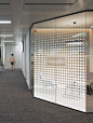 商务办公室瓷砖贴膜防撞移门现代玻璃贴公司玻璃定制膜透明静电膜