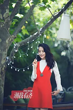 清新小梨涡邂逅热辣西班牙 佟丽娅的异域之旅_潮我看齐_海报时尚网