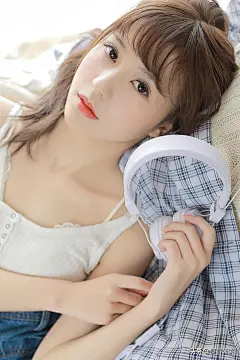 HD高清全面屏手机锁屏壁纸：这少女皮肤吹弹可破-今日头条