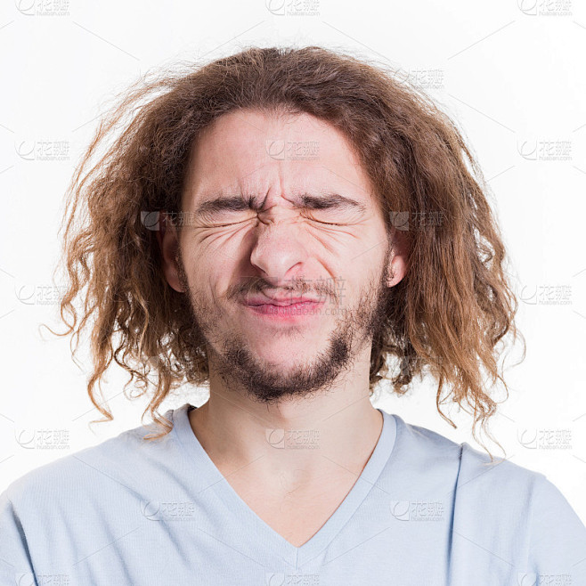 人类的基本情绪，人的厌恶鬼脸