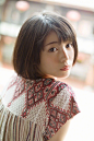 2000年8月29日出生的日本演员#滨边美波#，获得第七届东宝灰姑娘大赛新生代奖，代表作品《#我们仍未知道那天所看见的花的名字#》《天才麻将少女》《想吃掉你的胰脏》等。