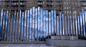 超酷艺术墙｜全长38.7米，89个垂直LED显示屏_Stream : 是艺术、建筑和技术领域的多方面成就， 这一艺术装置由89个高矮宽窄不一的 策划人是 Riverside 创意总监 Yuge Zhou， 用于播放和呈现艺术家作品。 视觉内容会根据时间…