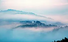 流云舒卷，无法见证沧海桑田。晚风轻拂，也只是做片刻的逗留。
｜唯美风景电脑壁纸｜ ​​​​
