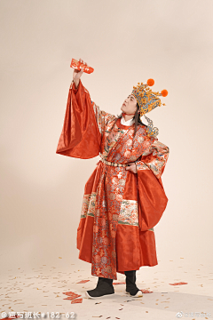 June—采集到古风、旗袍、戏曲