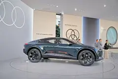 奥迪 Activesphere 概念车亮相：四门跨界轿跑车，可一键变身皮卡