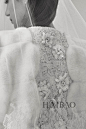 海报时尚带你走进2017秋冬纽约婚纱周：艾莉·萨博 (Elie Saab)第二季定制婚纱系列，继续美出新高度！@北坤人素材