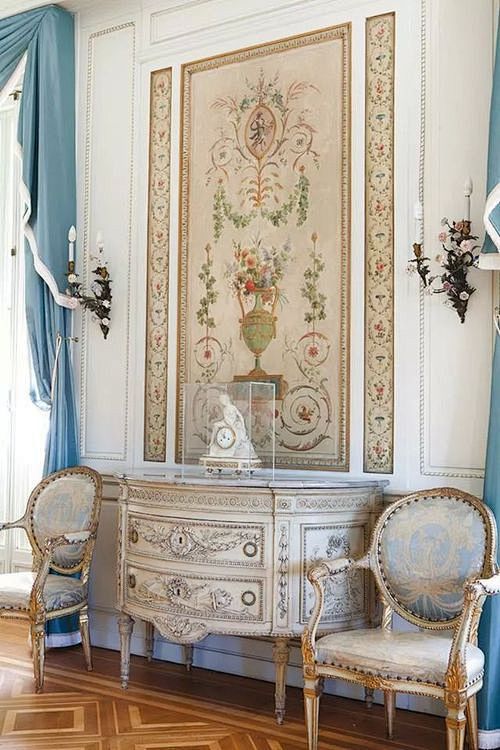 palace interiors: 