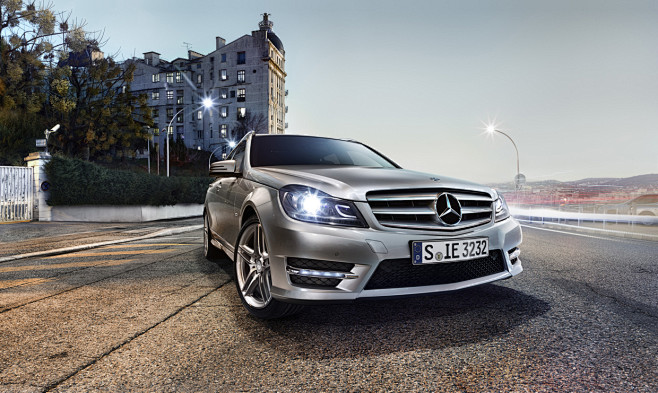 Mercedes C-Class : M...